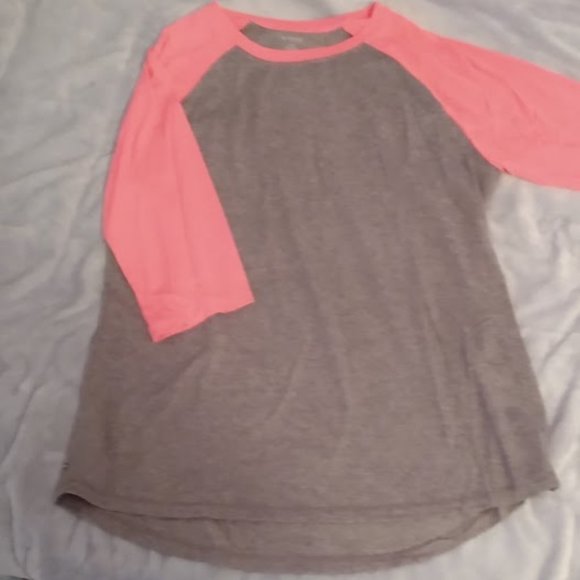 Pink and Gray 3/4 length sleeve T-shirt - Picture 2 of 4